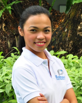 Elaine Lora